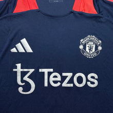 Carregar imagem no visualizador da galeria, Manchester United 2024 GG
