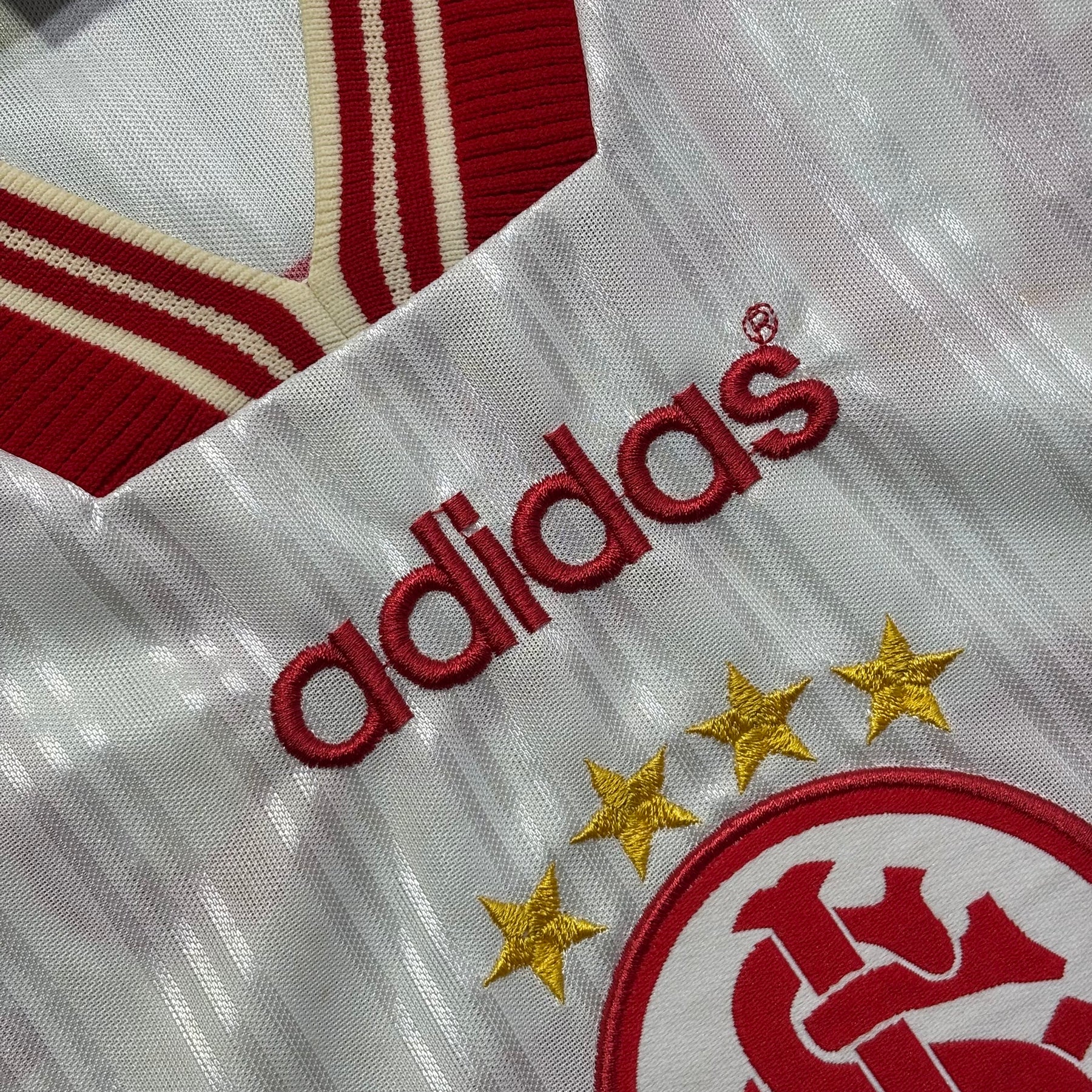 Internacional 1997 GG