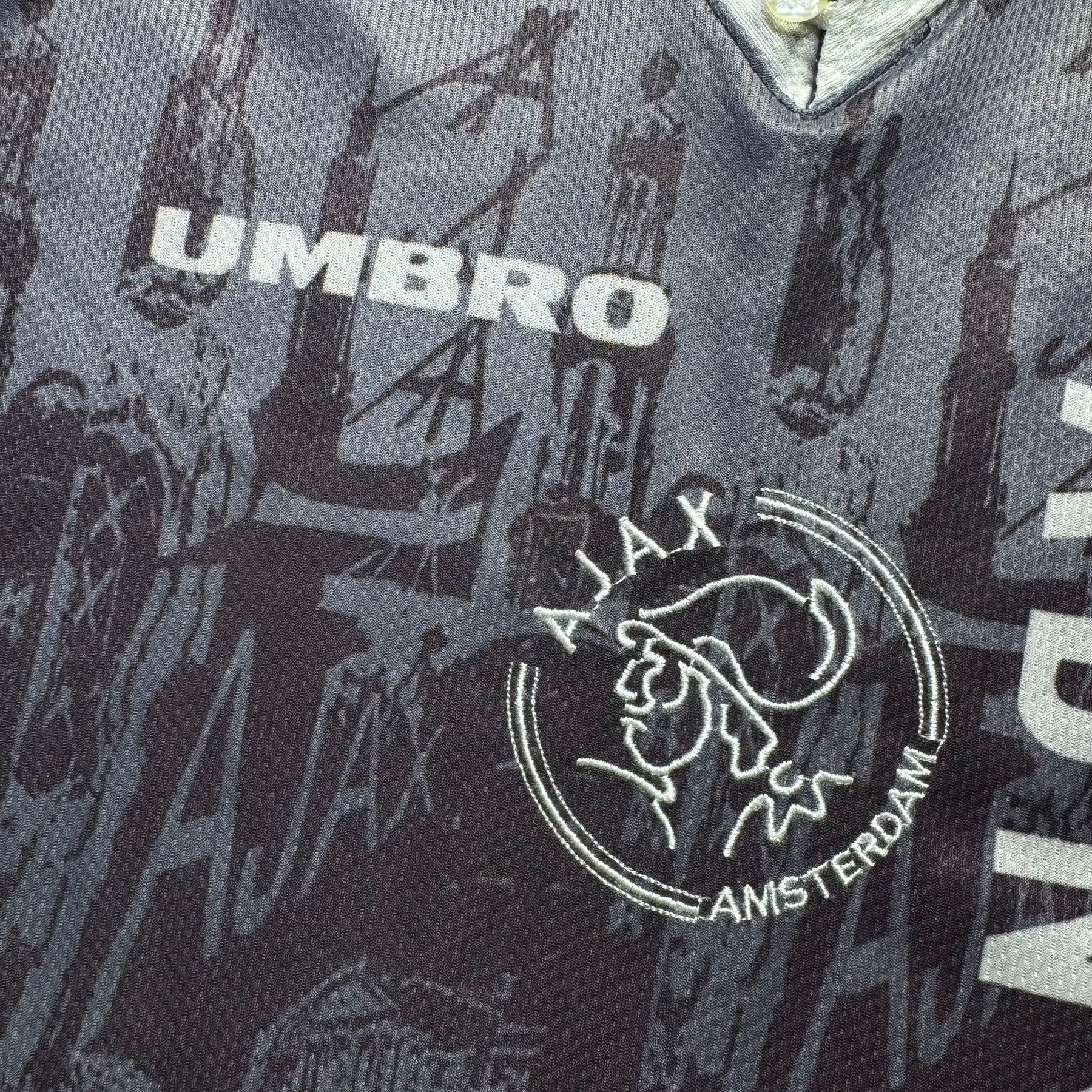 Ajax 1996 G