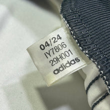 Carregar imagem no visualizador da galeria, Manchester United 2024 GG
