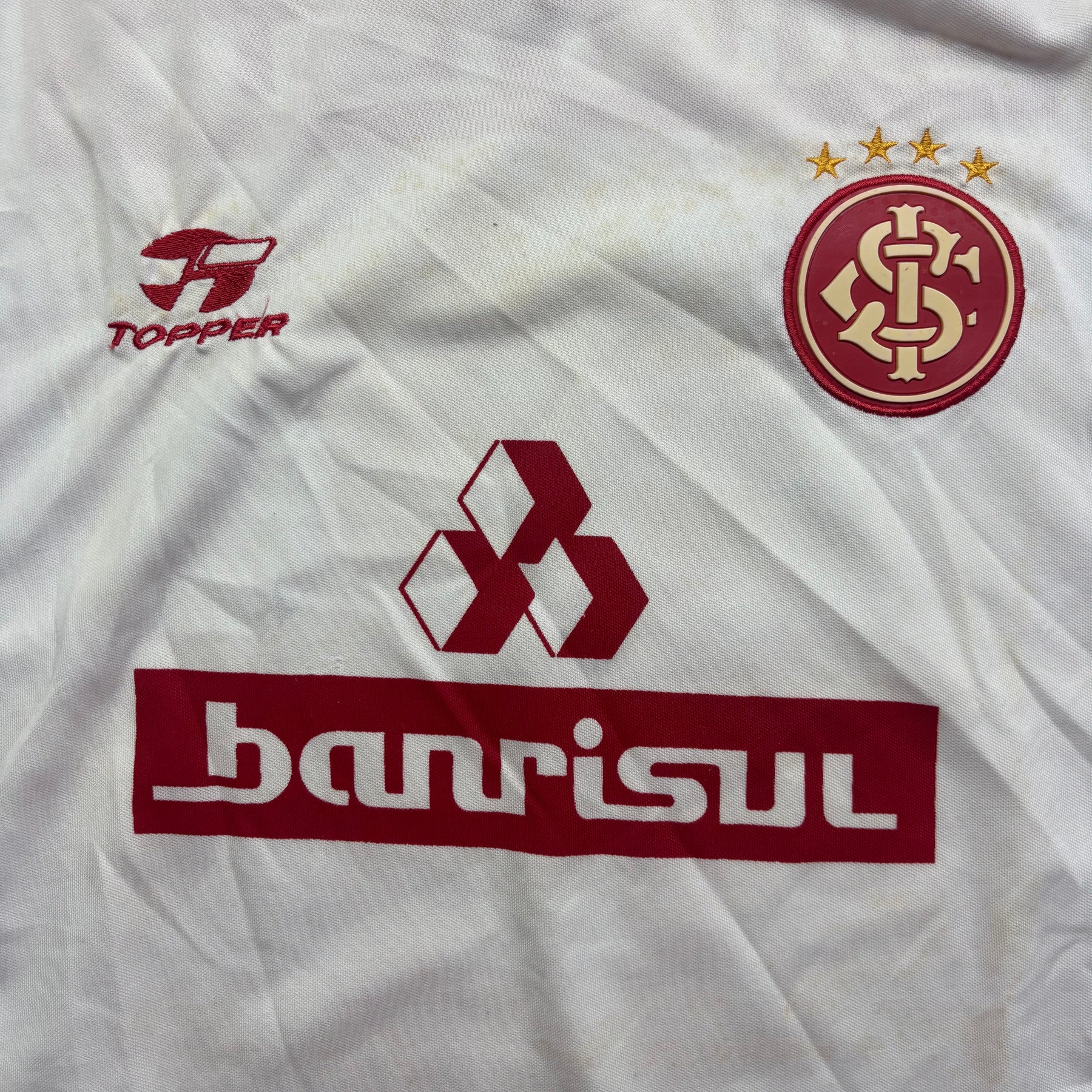 Internacional 2001 GG