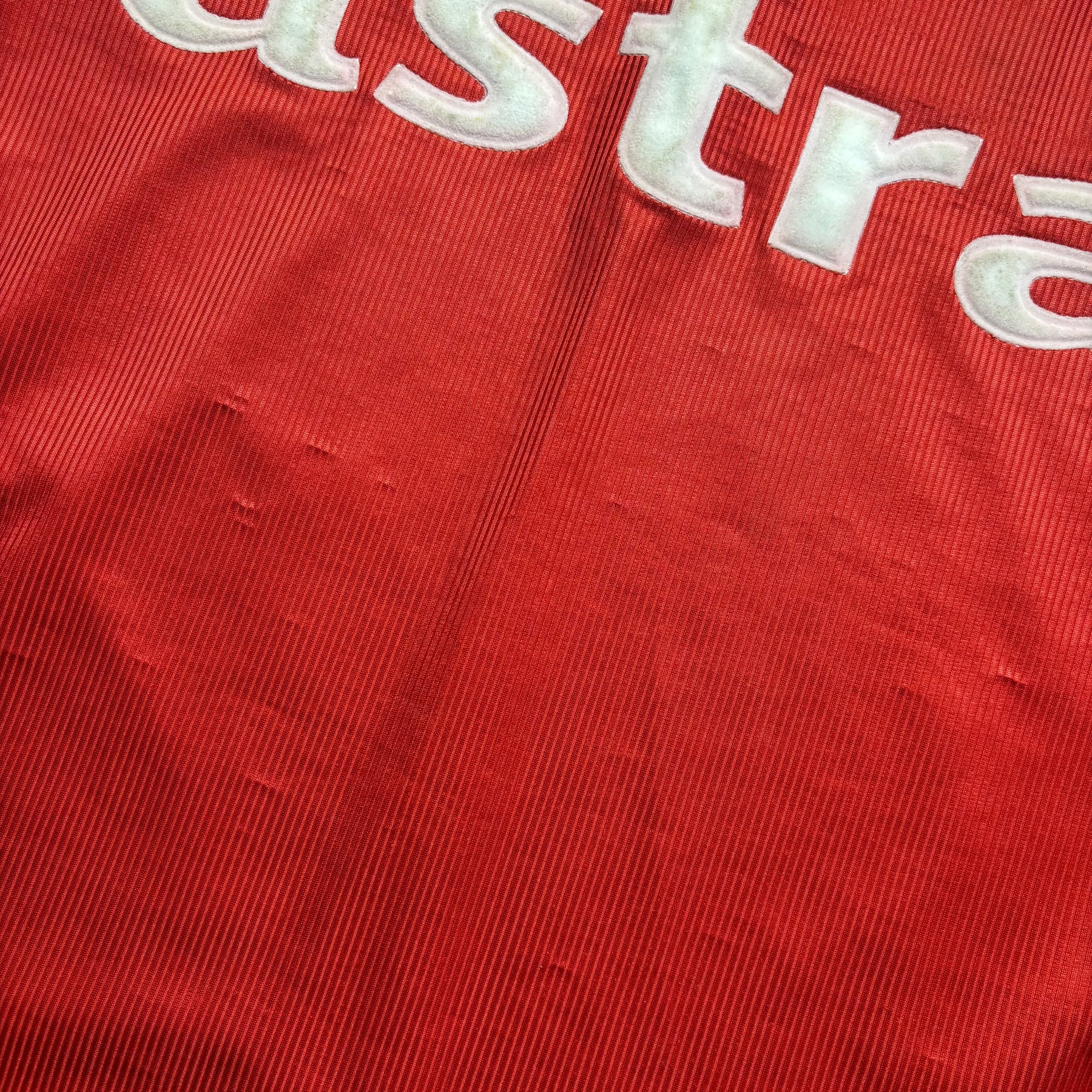 Internacional 1999 GG