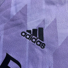 Carregar imagem no visualizador da galeria, Real Madrid 2022 M
