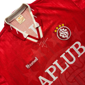 Internacional 1996 GG