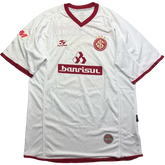 Internacional 2001 GG